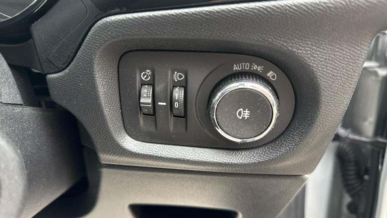 Vauxhall Corsa 1.2 Design 5dr Petrol Hatchback